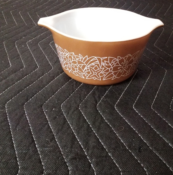 PYREX WOODLAND MIXING BOWN BROWN W/ FLORAL DESIGN #473-B1 - Picture 3 of 4
